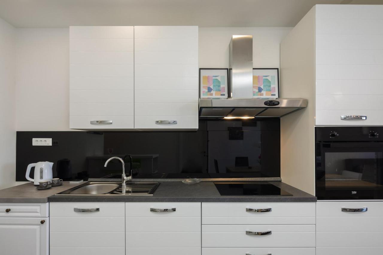 Seaside Deluxe Lägenhet Jesenice  Exteriör bild
