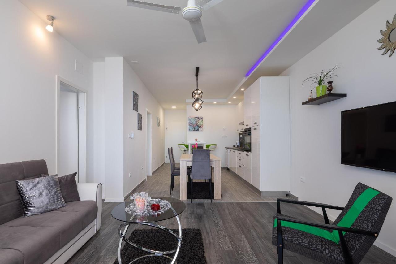Seaside Deluxe Lägenhet Jesenice  Exteriör bild