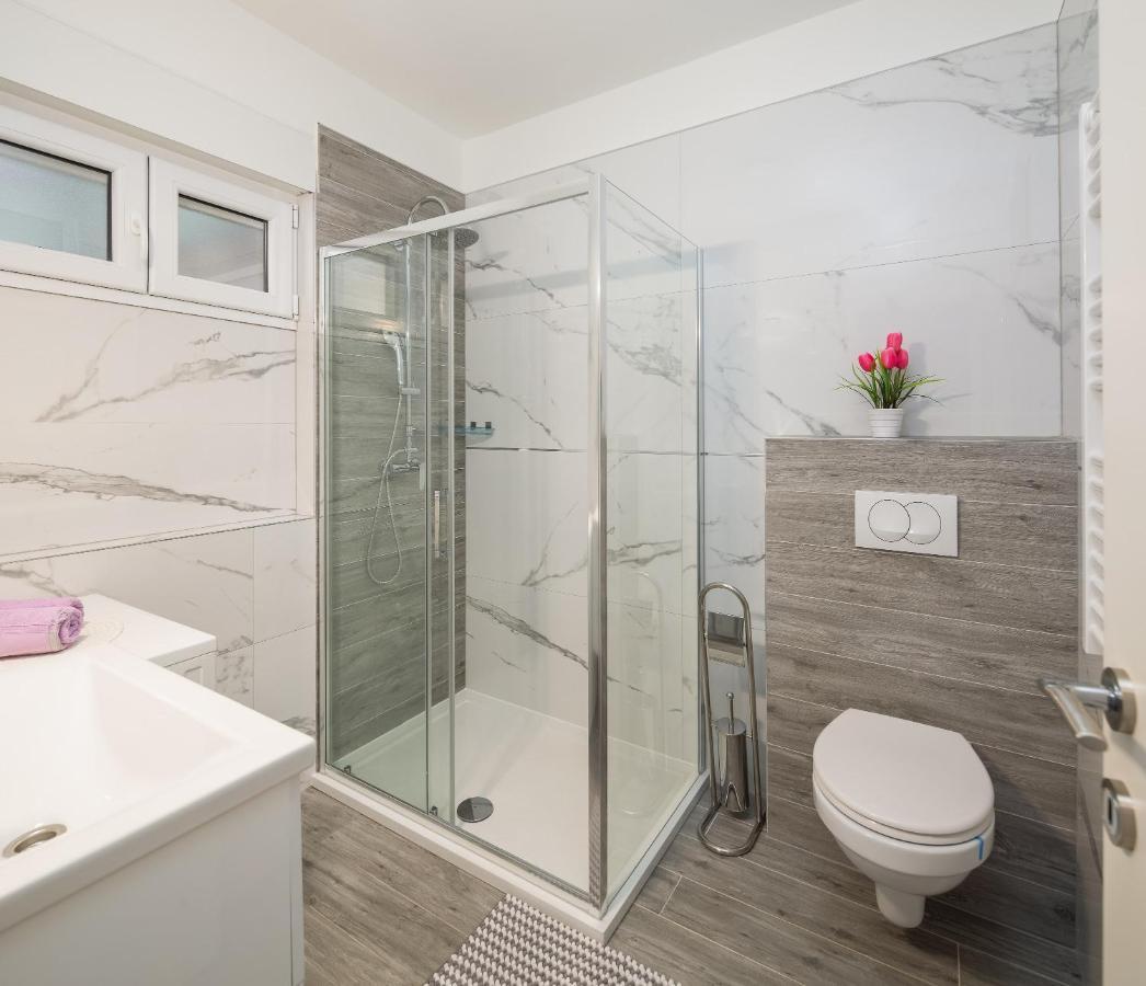 Seaside Deluxe Lägenhet Jesenice  Exteriör bild